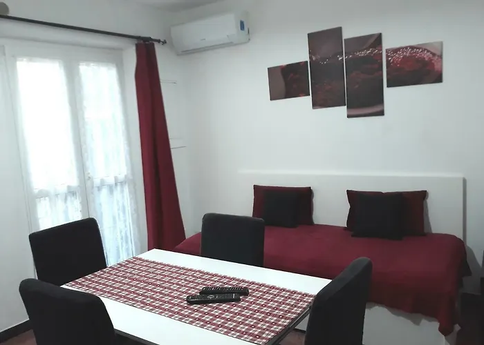 Casa Sarre Apartment *